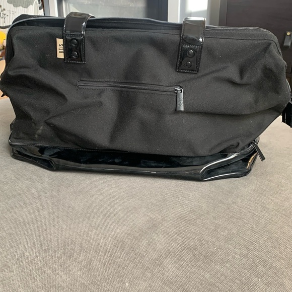 Beis Weekender Bag in Patent Black - Picture 1 of 5